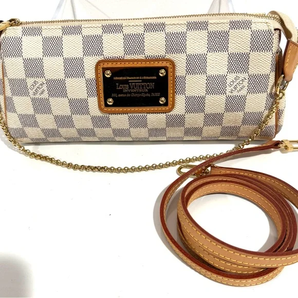 Louis Vuitton Eva Clutch in Damier Azur - Picture 4 of 11